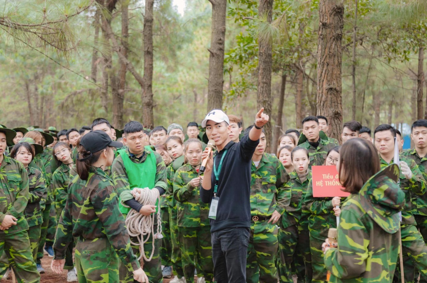 Cho thuê quần áo quân đội Việt Nam - Luxtour 6