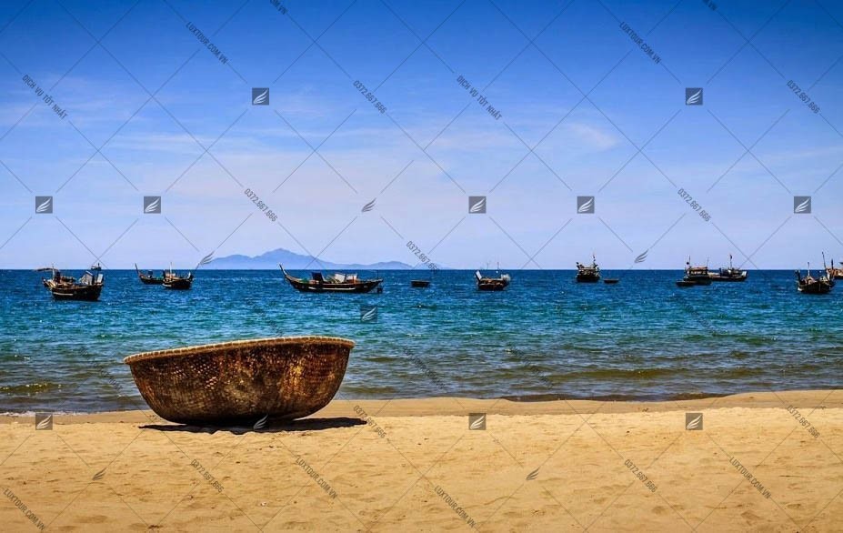 Top 10 bãi biển đẹp nhất Đà Nẵng - Luxtour 9