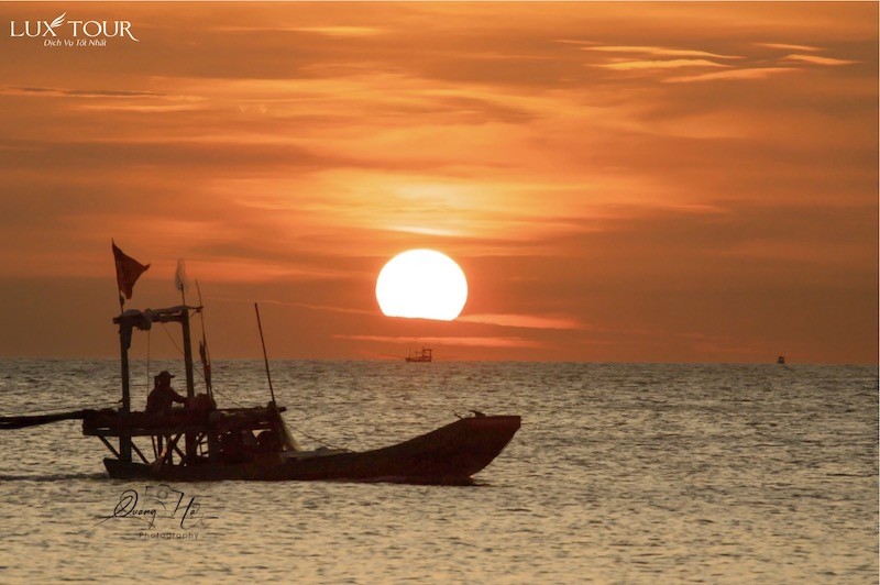 Sáng bình minh trên Biển Quỳnh