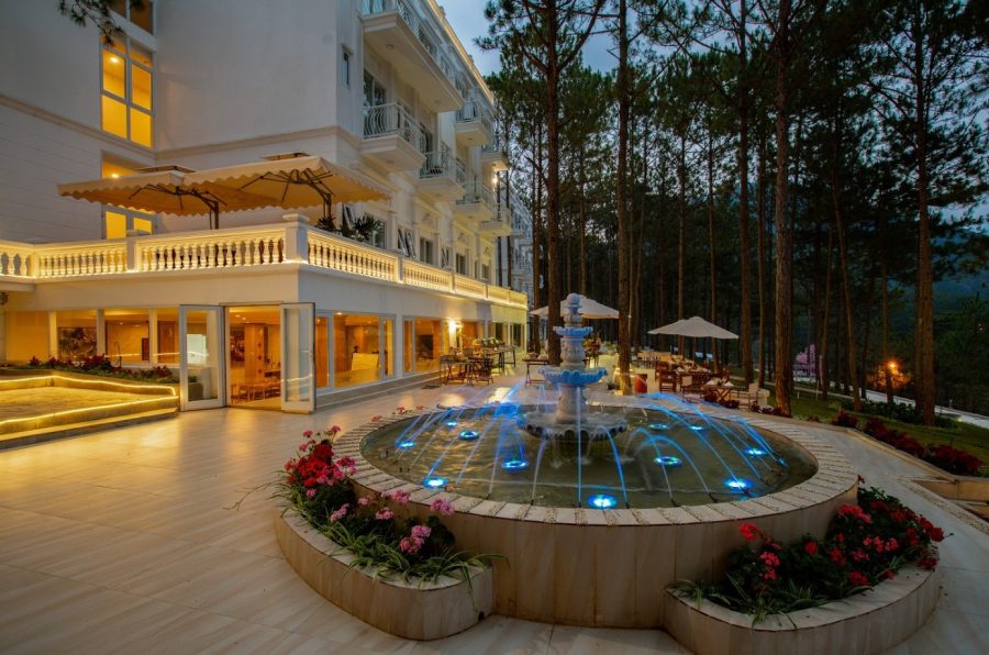 Combo Cereja Hotel & Resort Đà Lạt phòng Deluxe Garden View + Ăn sáng