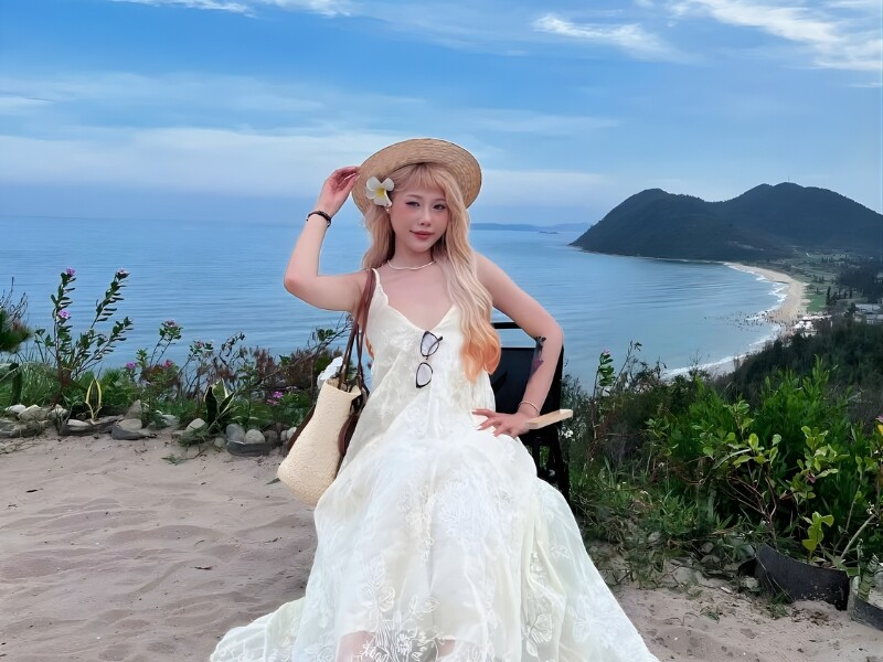 Đảo Cát Bà thuộc huyện Cát Hải, thành phố Hải Phòng